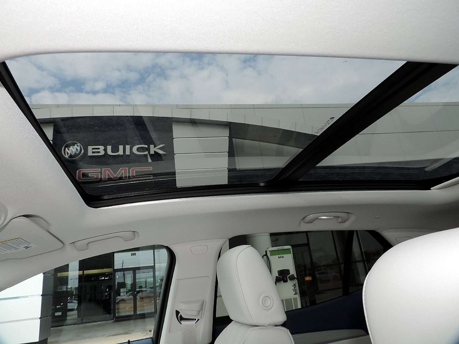 New 2026 Buick Envision Avenir AWD/4WD image 14