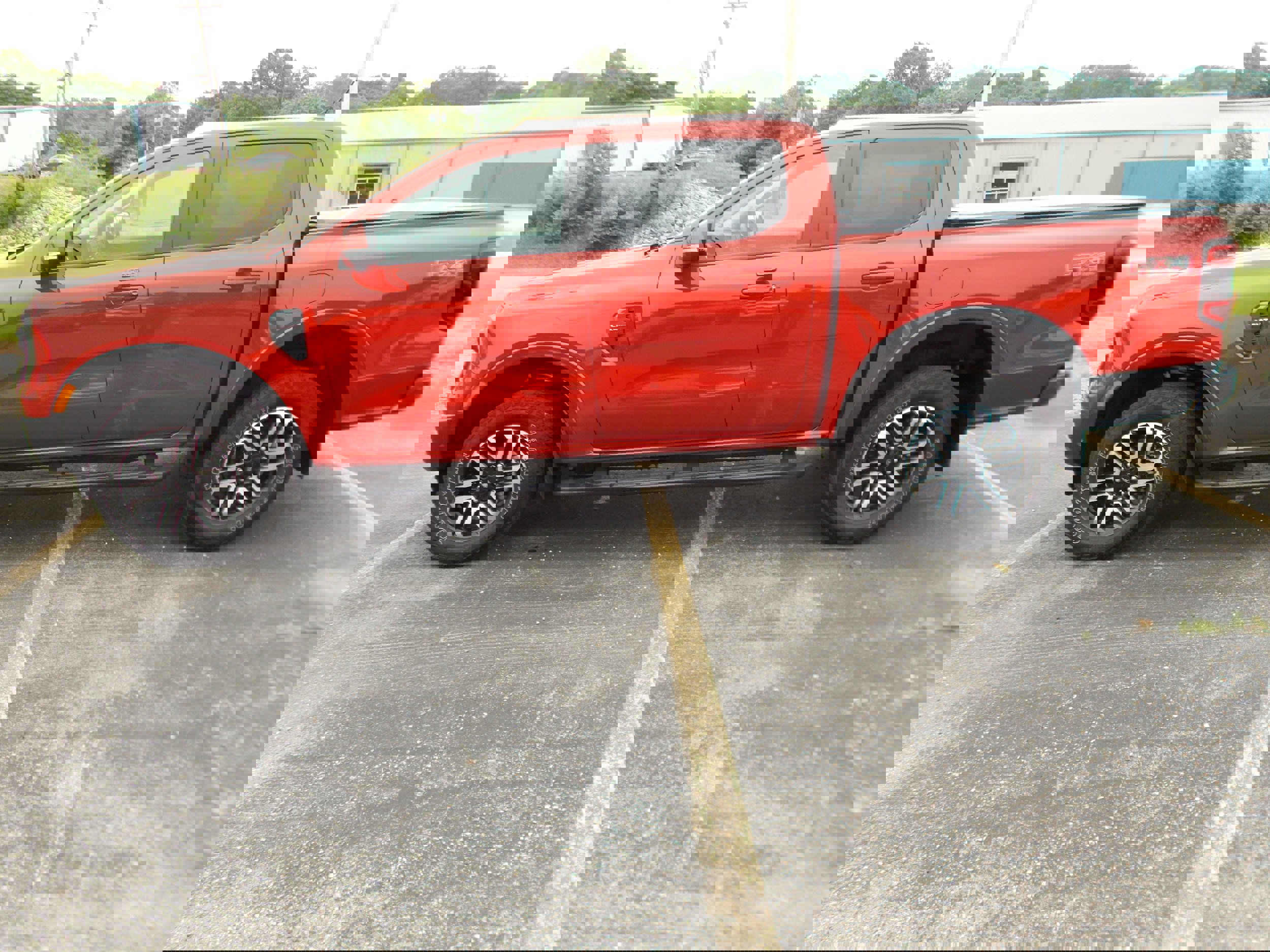 Used 2024 Ford Ranger Lariat w/ FX4 Off-Road Package image 6