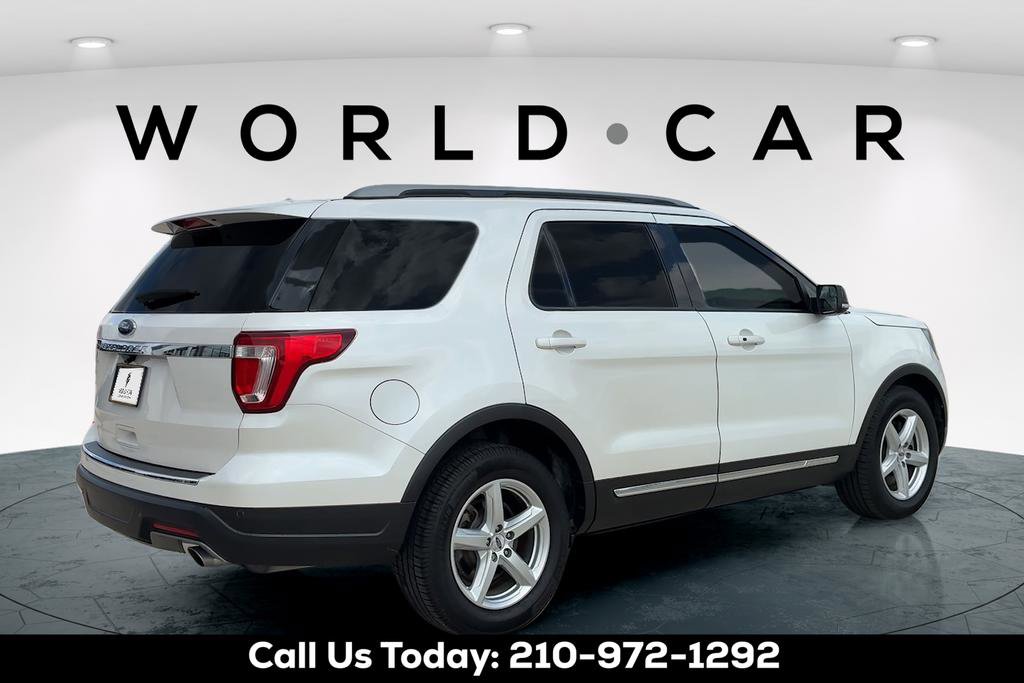 Used 2018 Ford Explorer XLT w/ Equipment Group 201A image 6