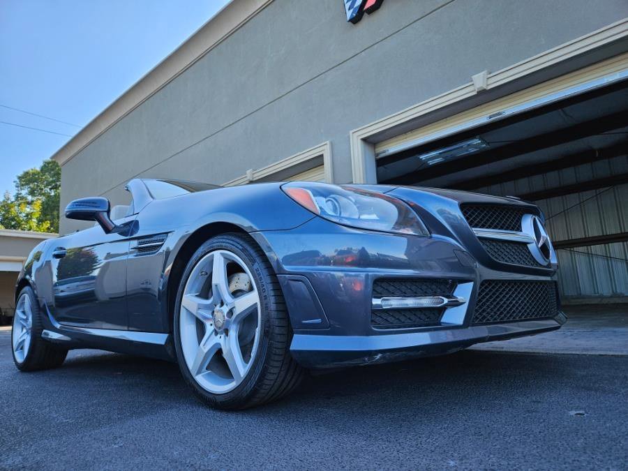 Used 2013 Mercedes-Benz SLK 250 image 3