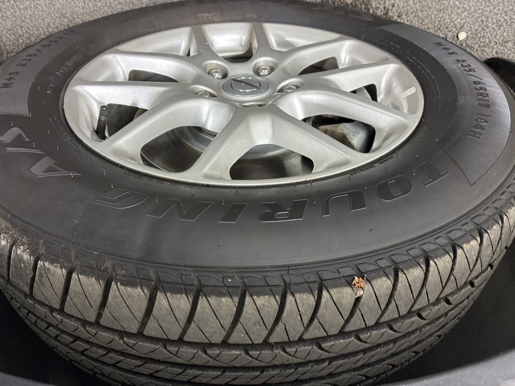 Used 2023 Chrysler Pacifica Touring-L image 5