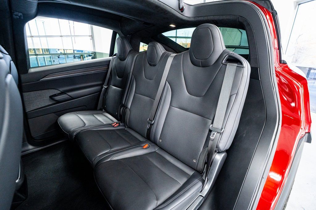 Used 2024 Tesla Model X image 51