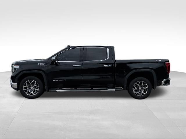 Used 2022 GMC Sierra 1500 SLT AWD/4WD image 6