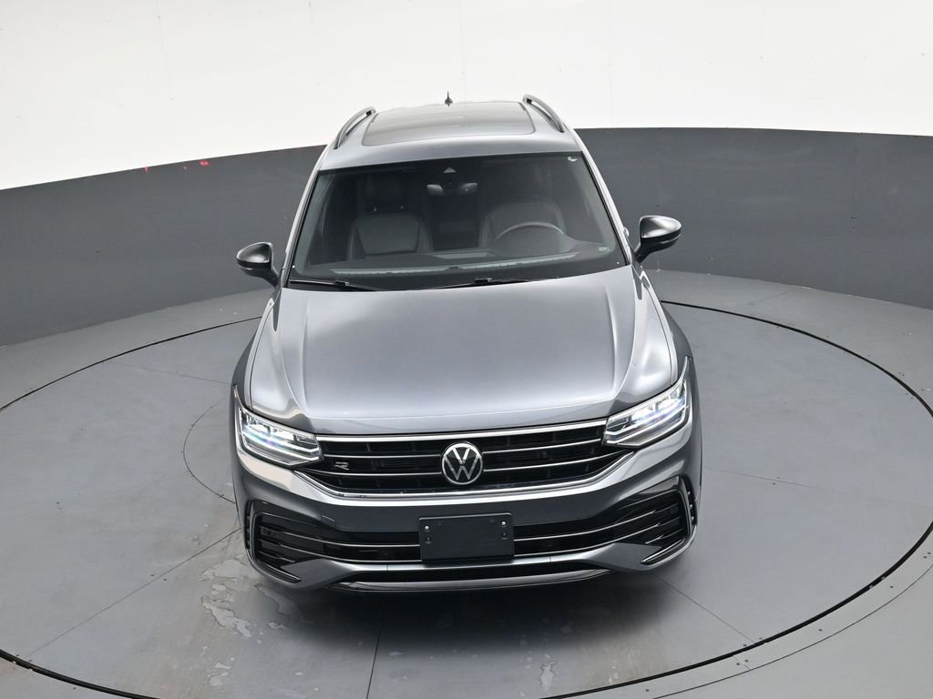 Used 2024 Volkswagen Tiguan SE R-Line image 34