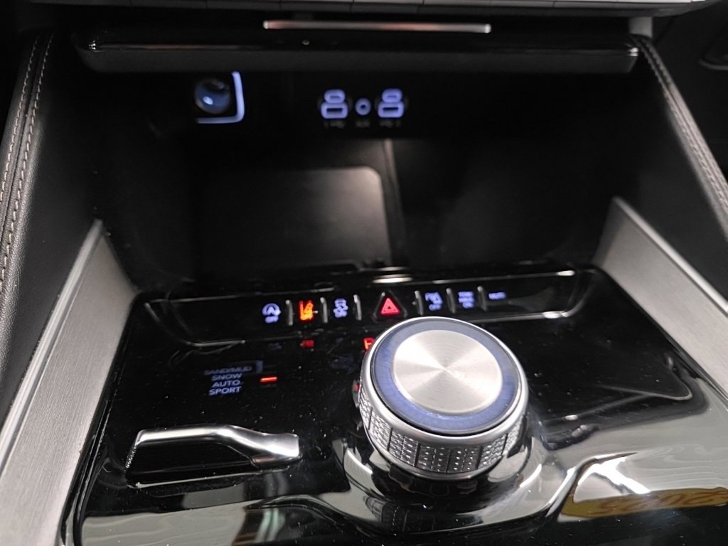 Used 2025 Jeep Wagoneer L Series II image 19