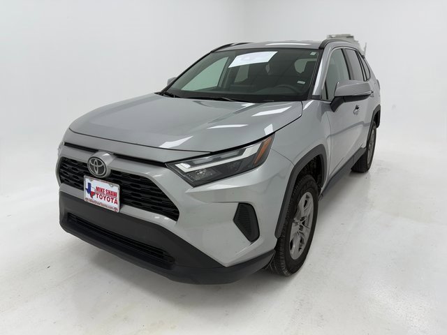 Used 2024 Toyota RAV4 XLE image 4