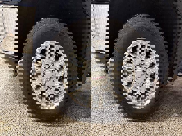 Used 2021 GMC Sierra 2500 SLT image 31