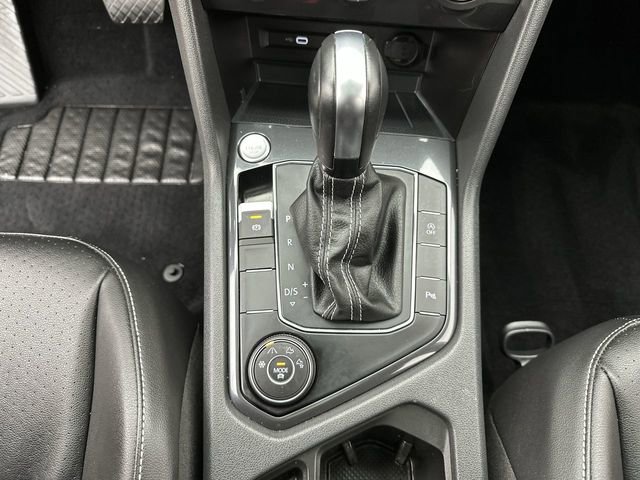 Used 2021 Volkswagen Tiguan SEL image 21