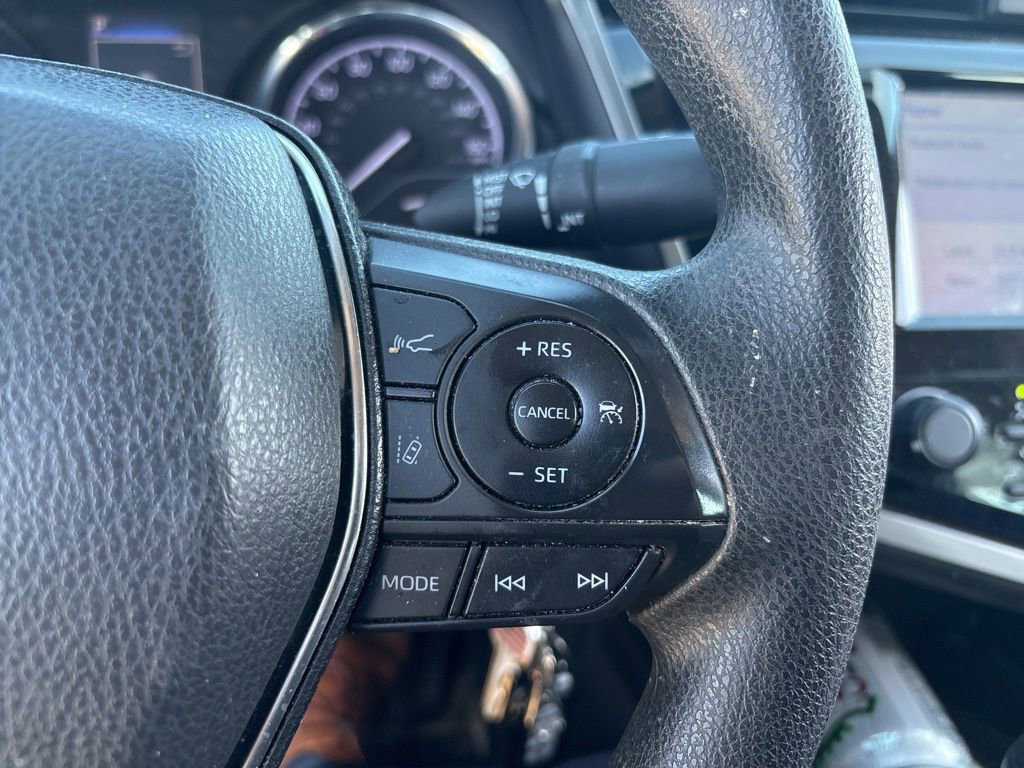 Used 2019 Toyota Camry LE FWD image 17