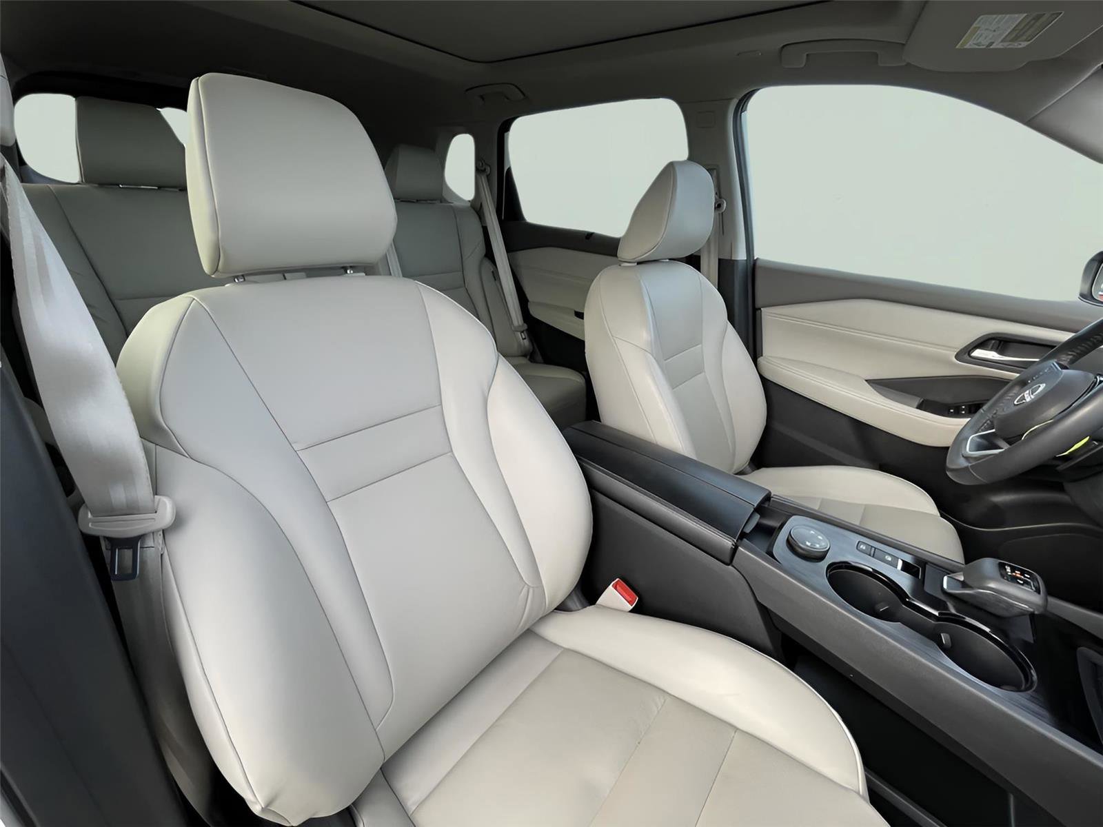 Used 2023 Nissan Rogue SV w/ SV Premium Package image 23