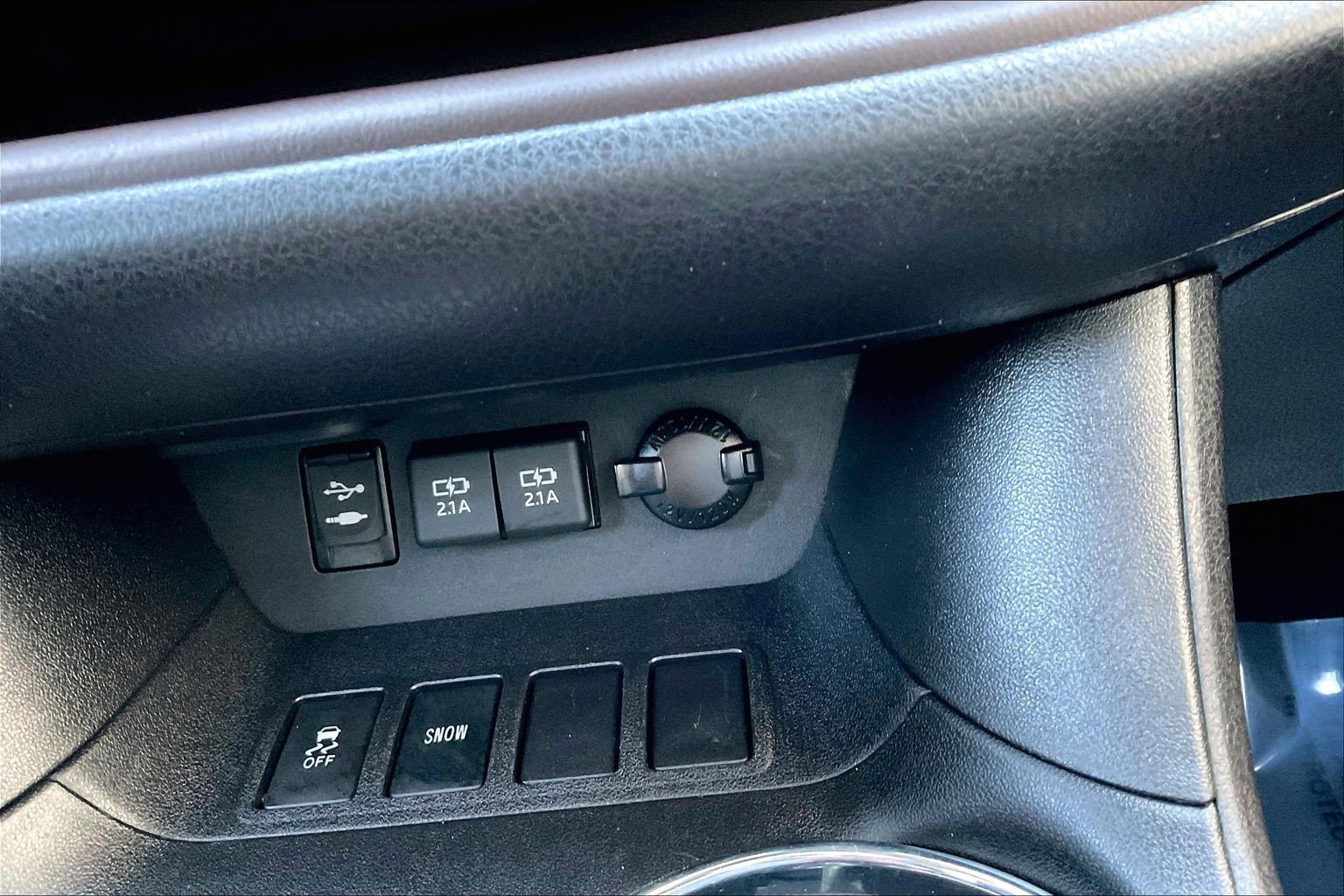 Used 2019 Toyota Highlander XLE image 15