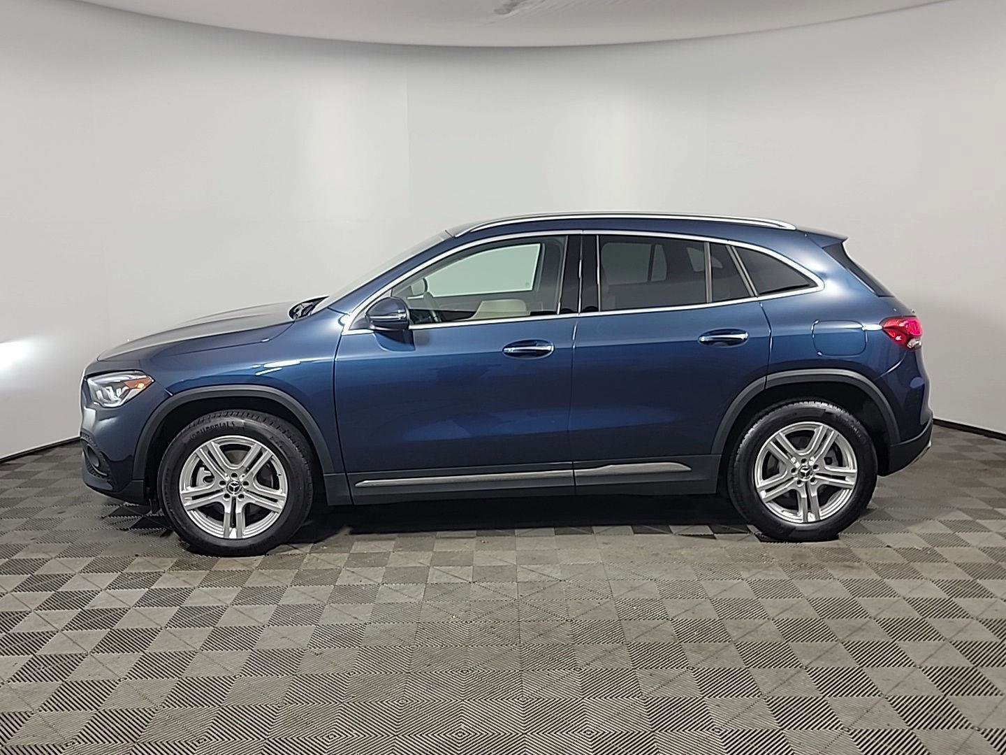 Used 2022 Mercedes-Benz GLA 250 4MATIC image 10