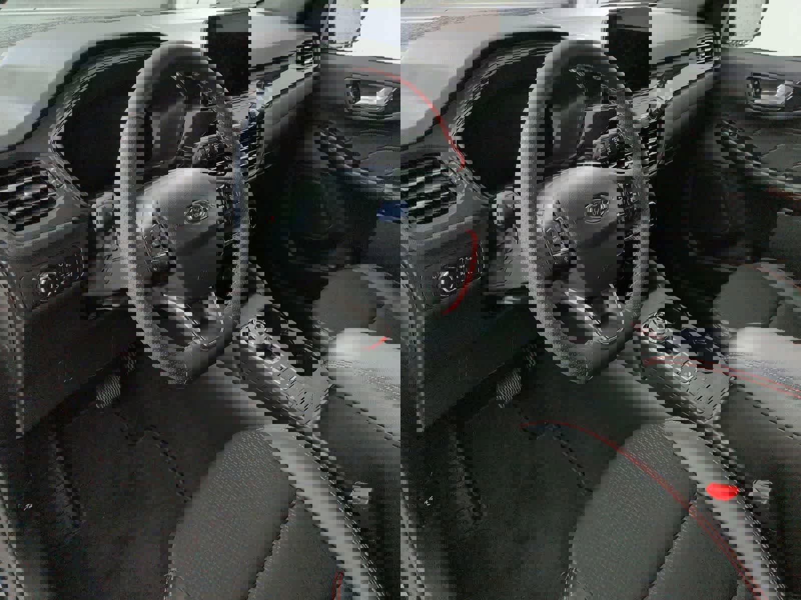 Used 2025 Ford Escape ST-Line image 2