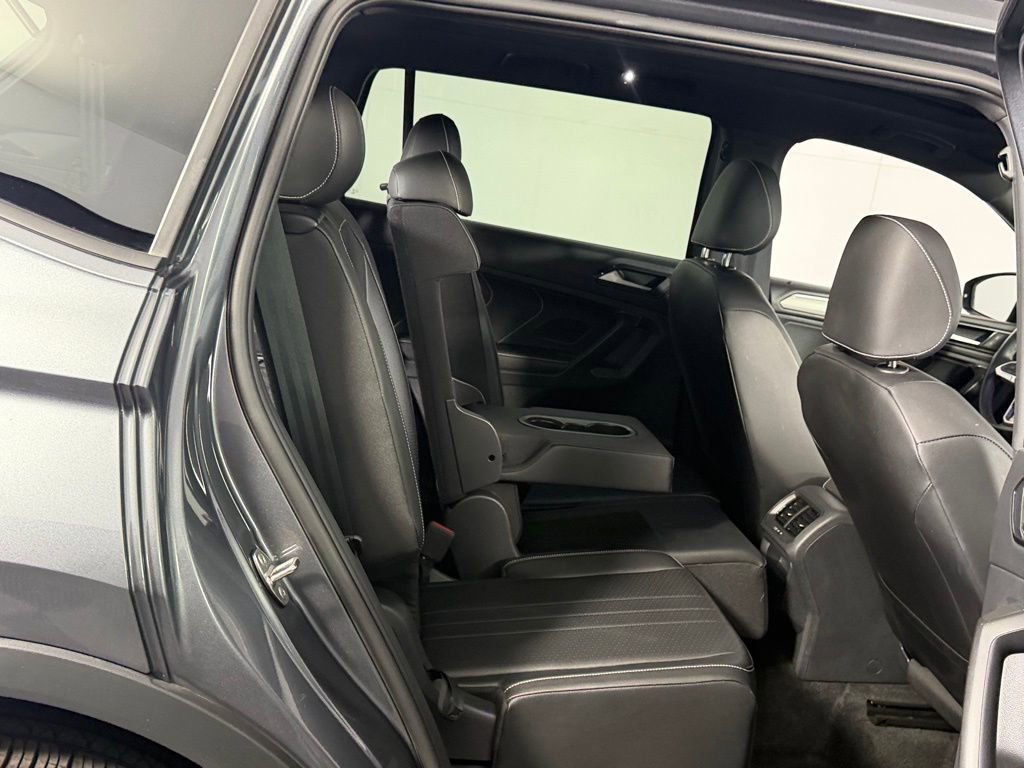 Used 2023 Volkswagen Tiguan SE R-Line FWD image 24