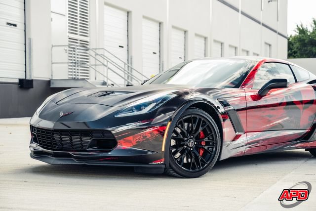 Used 2015 Chevrolet Corvette Z06 w/ 3LZ Preferred Equipment Group RWD image 14