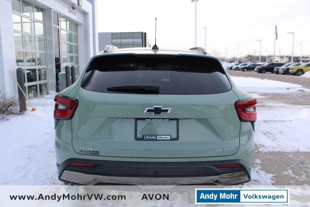 Used 2025 Chevrolet Trax ACTIV w/ Sunroof Package image 7