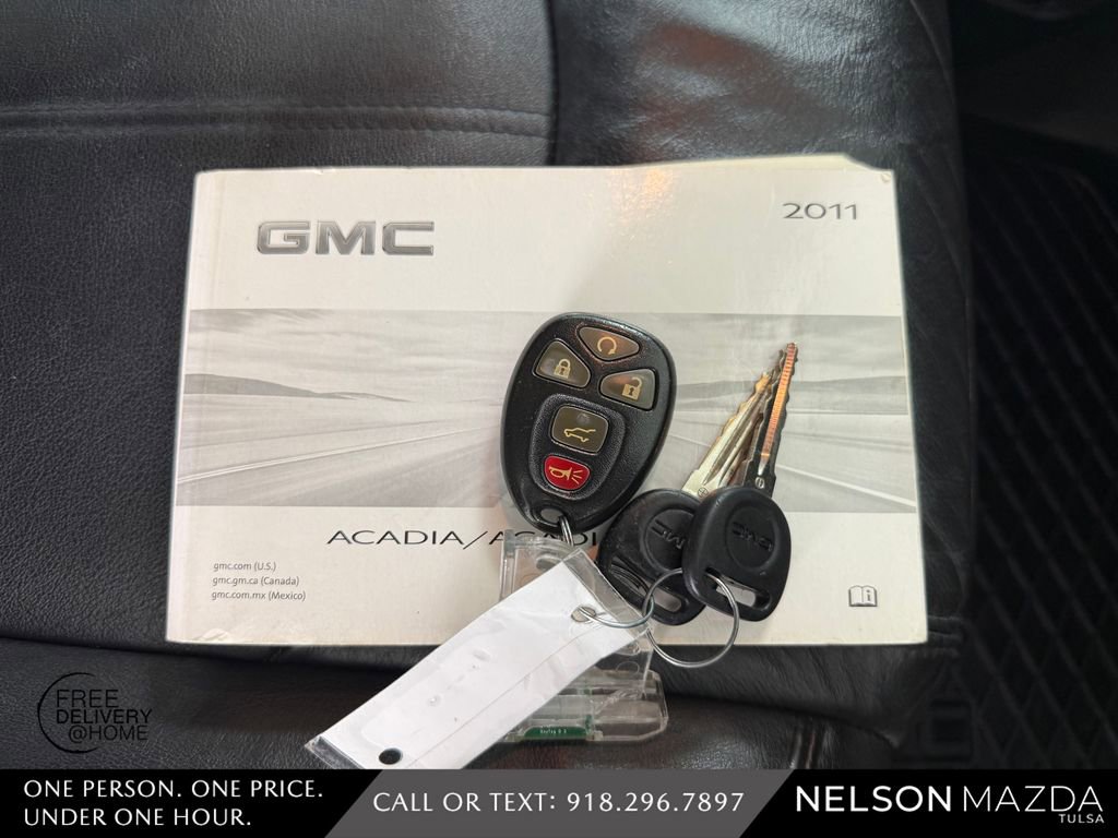 Used 2011 GMC Acadia SLT FWD image 56
