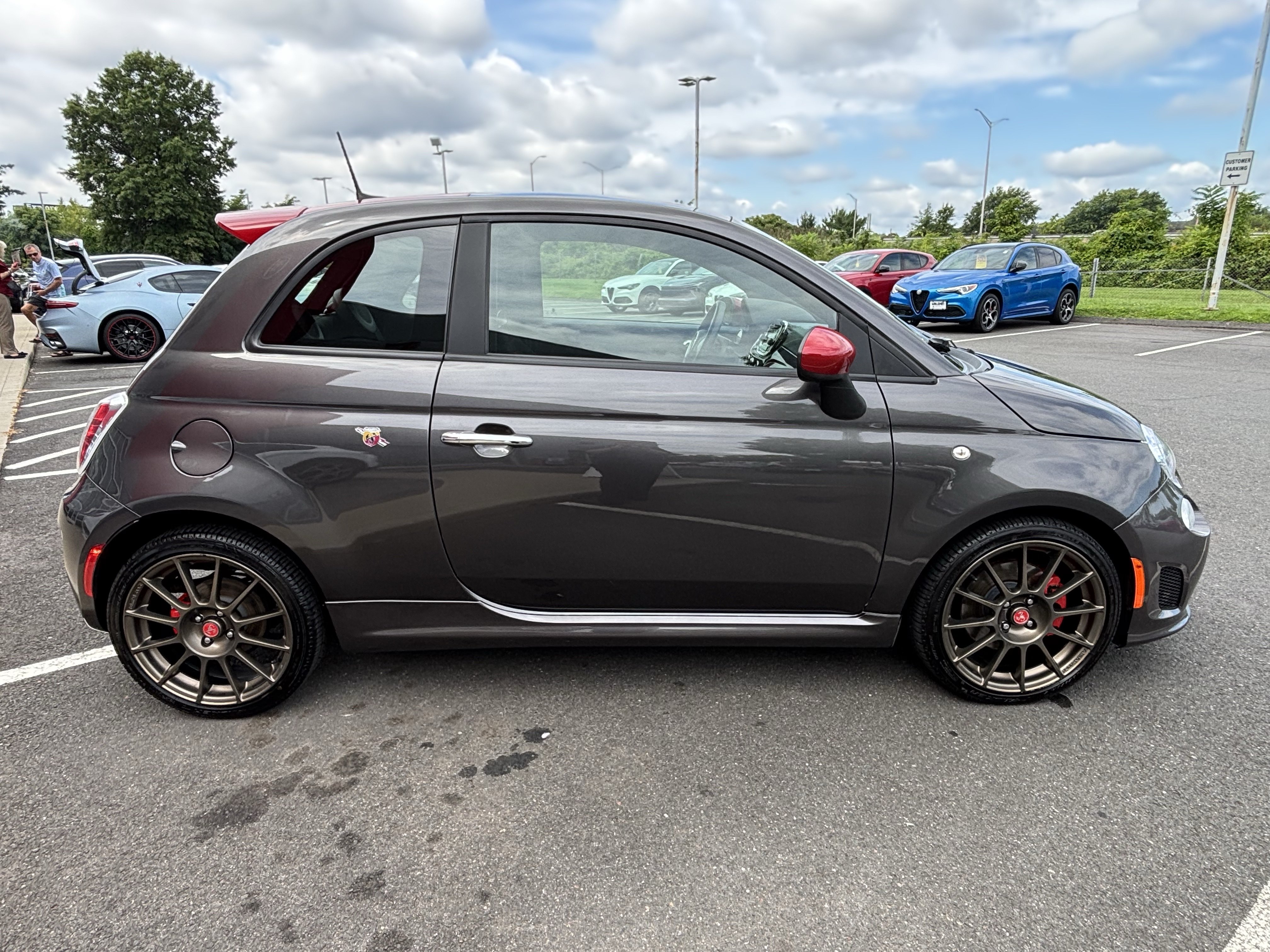Used 2019 FIAT 500 Abarth w/ Popular Equipment Package FWD image 8