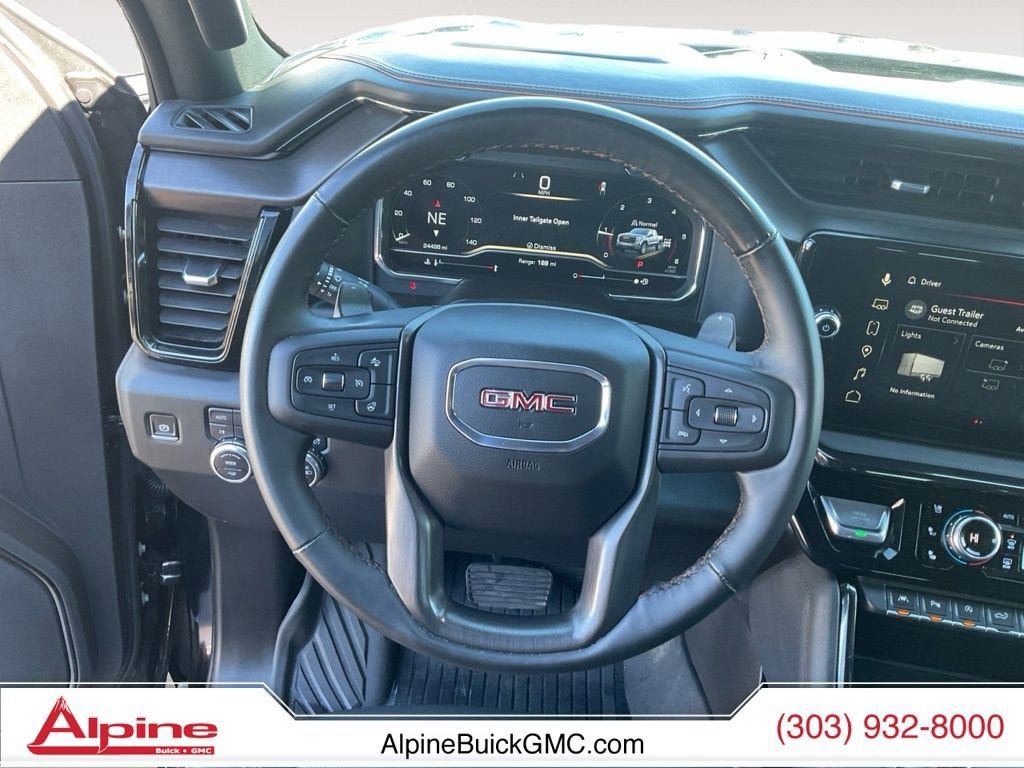 Used 2025 GMC Sierra 1500 AT4 w/ Technology Package AWD/4WD image 12