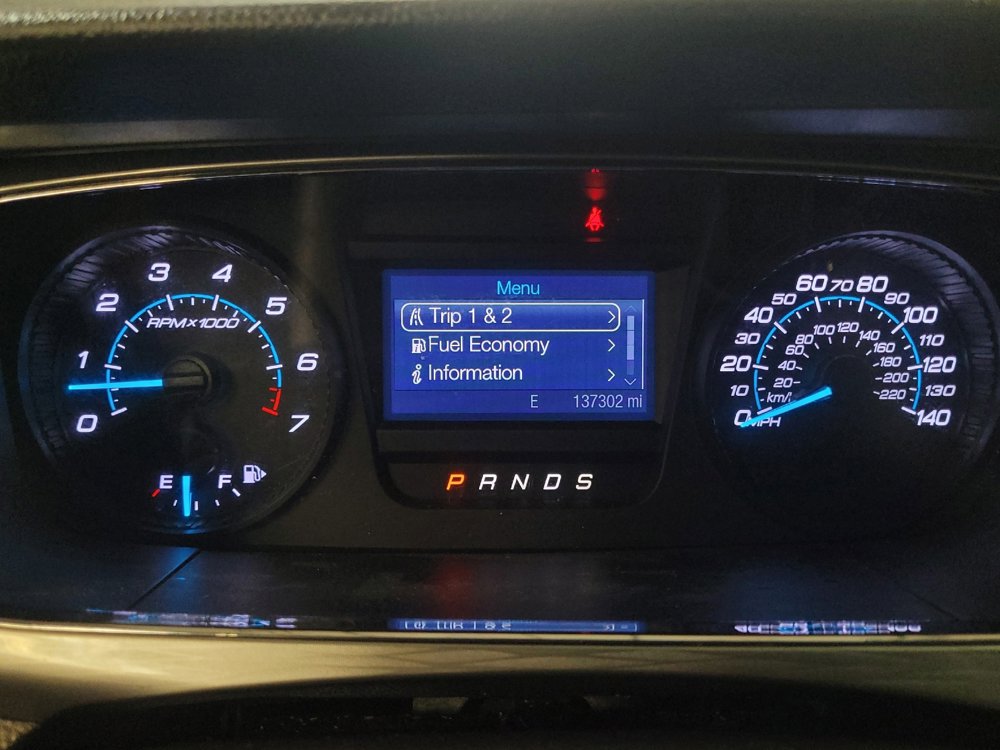 Used 2017 Ford Taurus SEL image 23