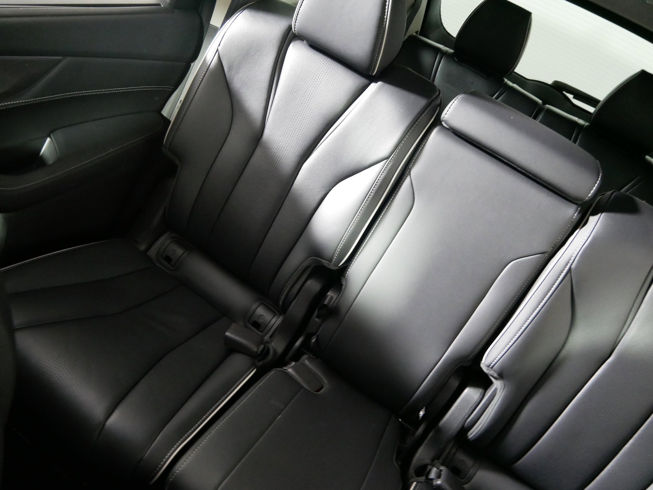 Used 2023 Acura MDX SH-AWD w/ Advance Package image 12