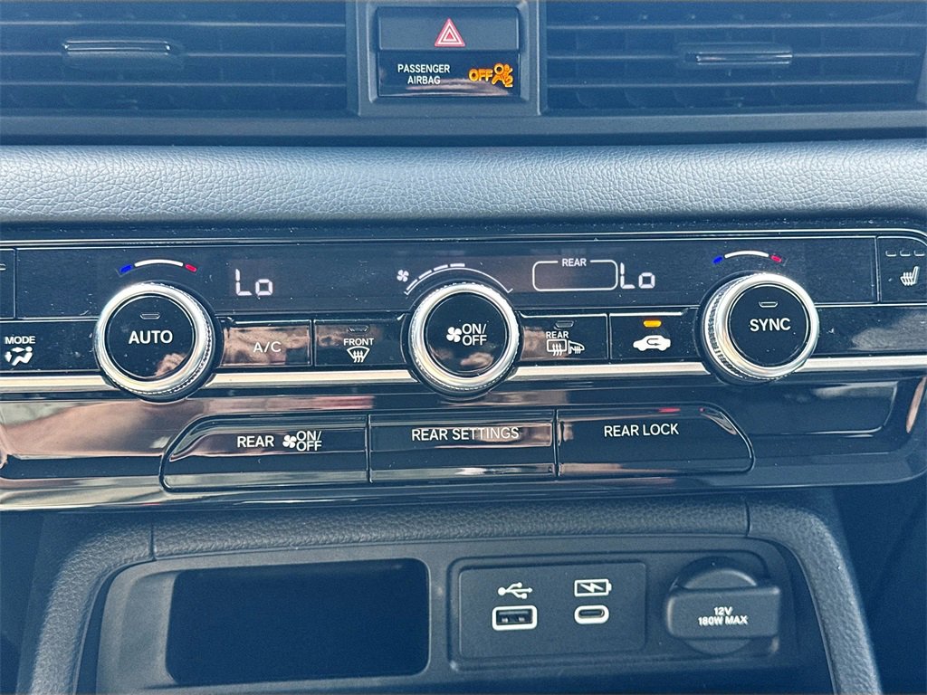 Used 2025 Honda Pilot EX-L image 16