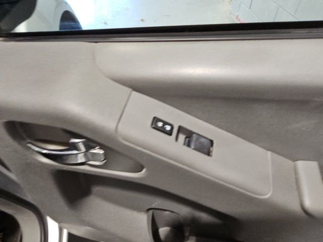 Used 2016 Nissan Frontier SV image 26