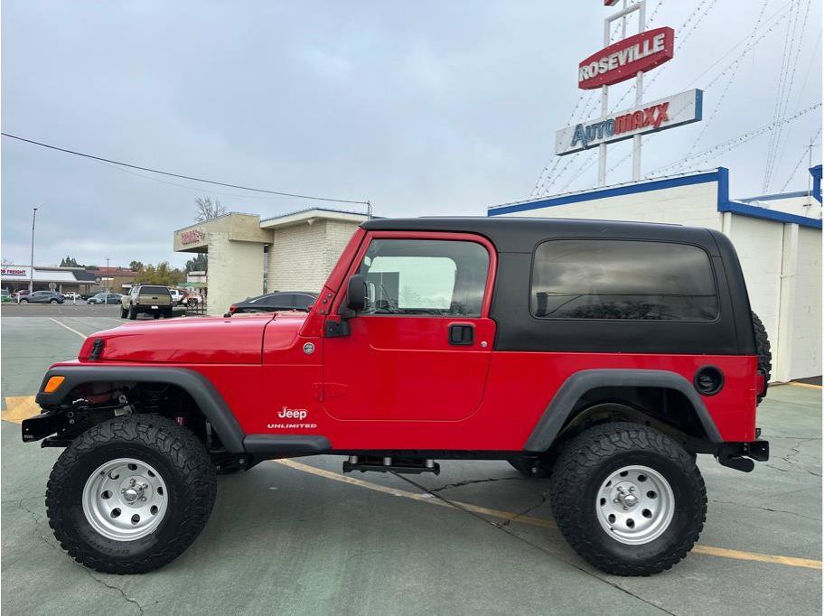 Used 2006 Jeep Wrangler Unlimited w/ Security Group image 17