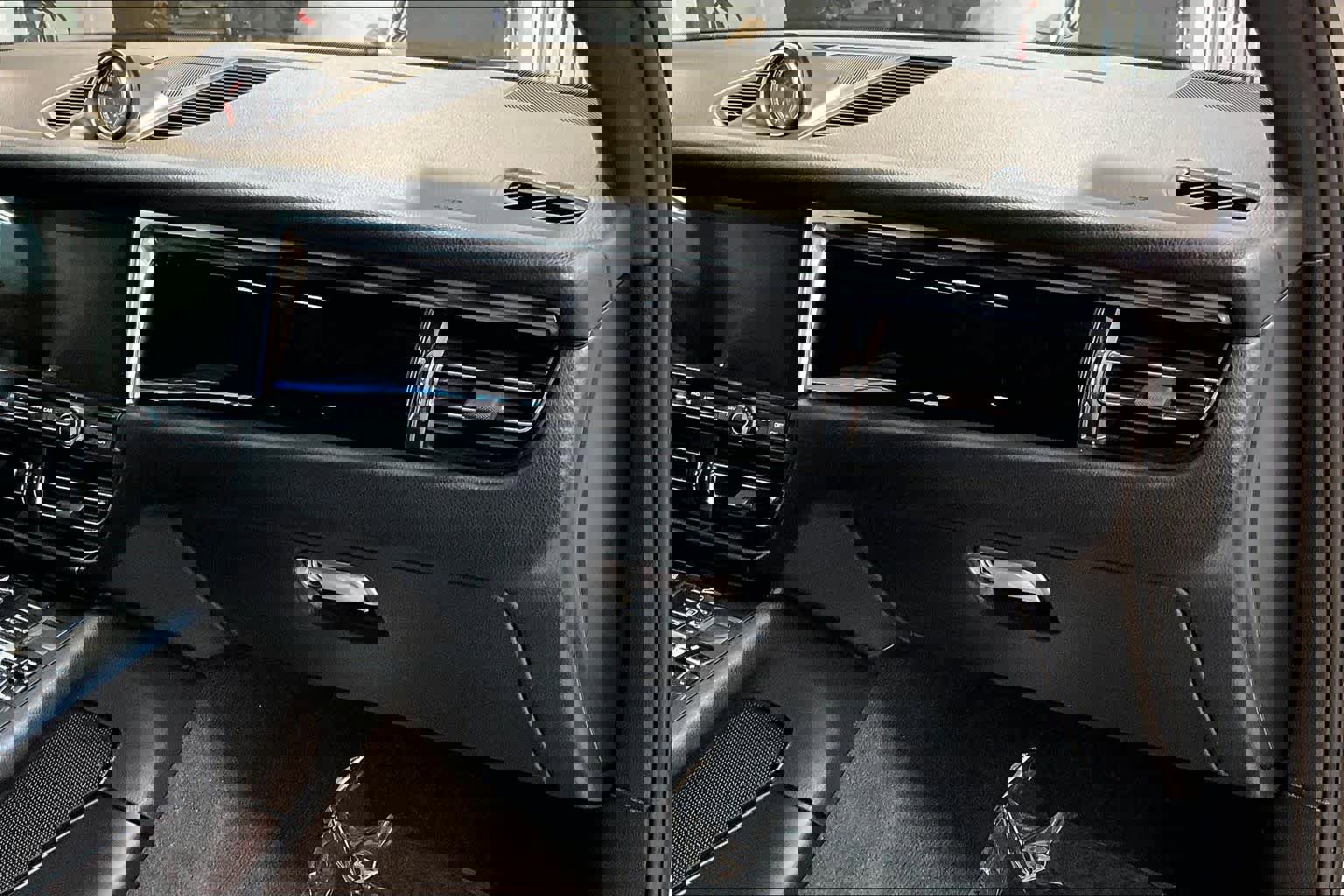 Used 2021 Porsche Macan S image 17