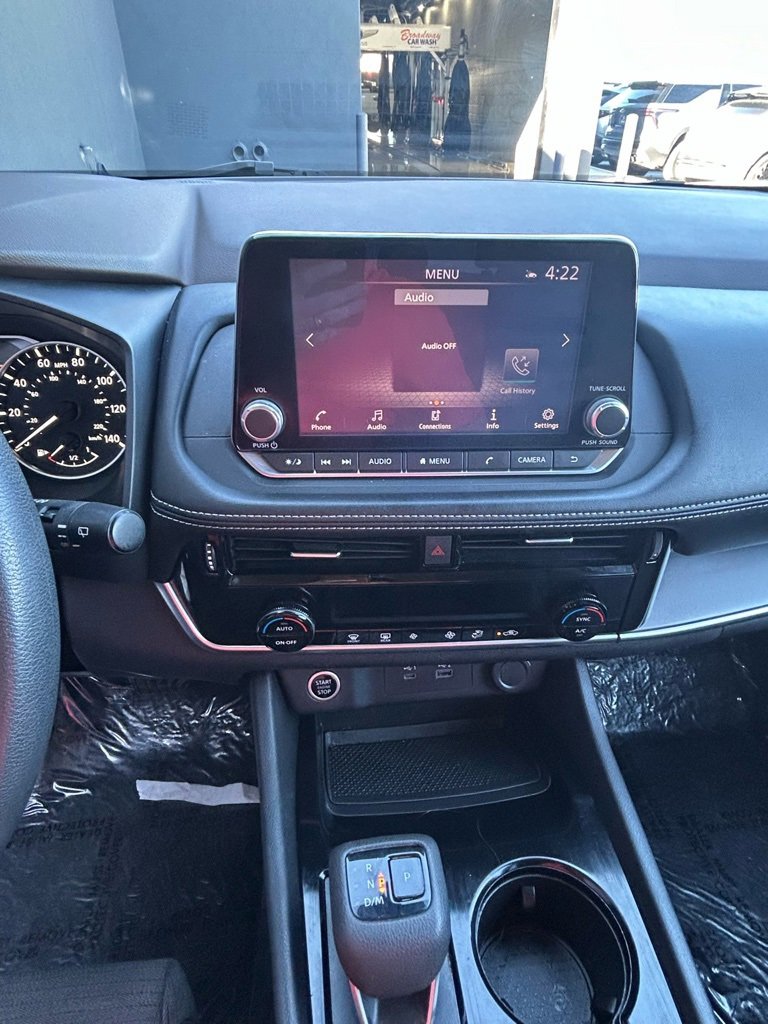 Used 2021 Nissan Rogue SV image 10