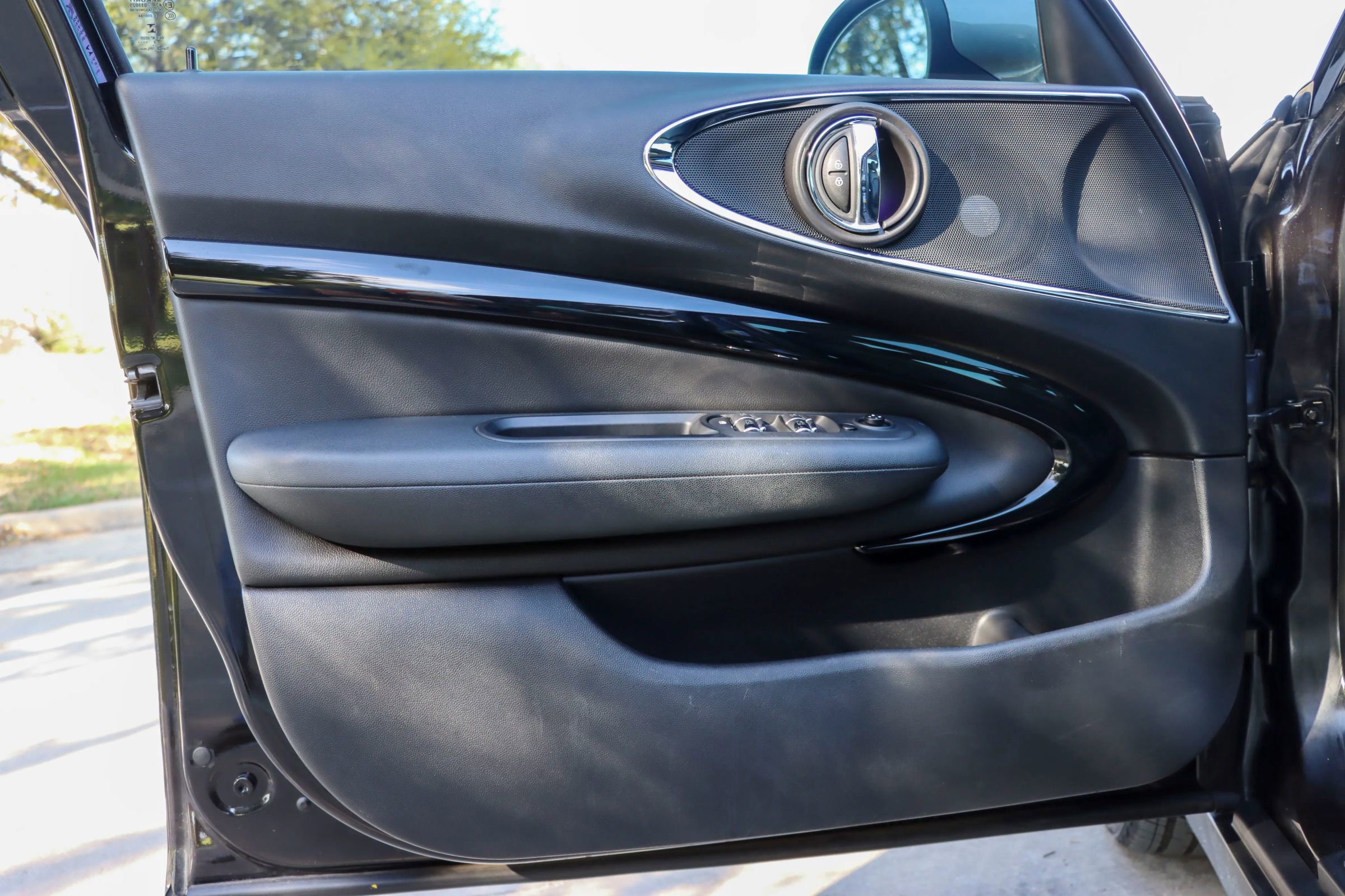 Used 2020 MINI Cooper Clubman S image 13