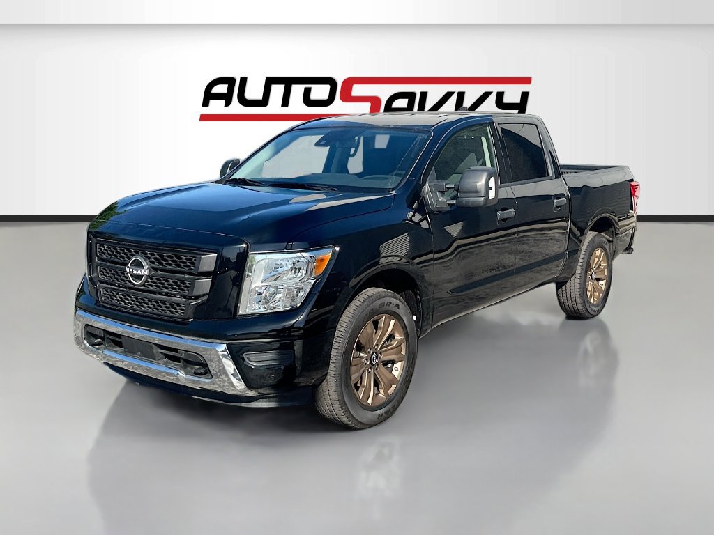 Used 2024 Nissan Titan SV w/ SV Convenience Package AWD/4WD image 3