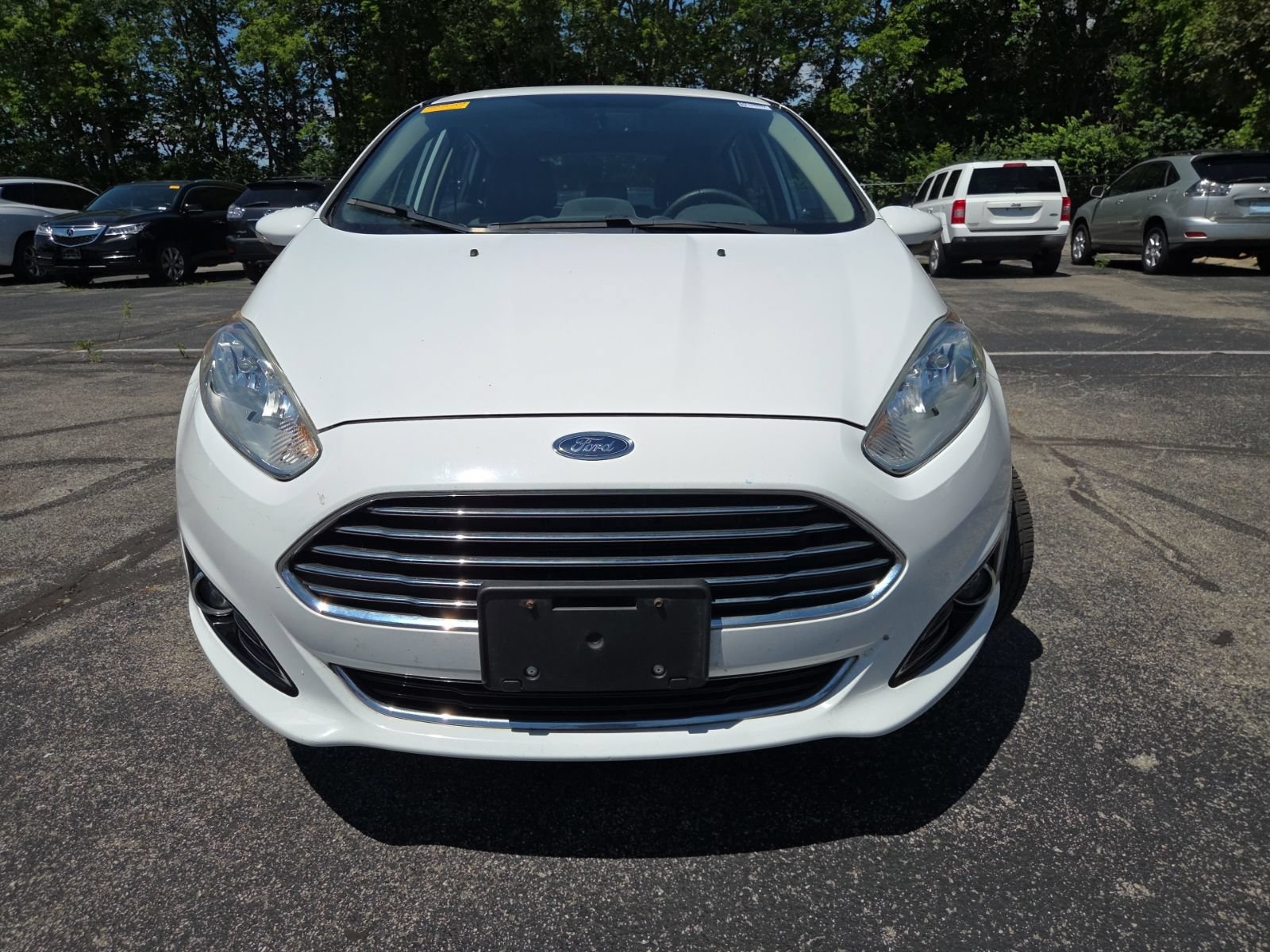Used 2014 Ford Fiesta Titanium FWD image 4