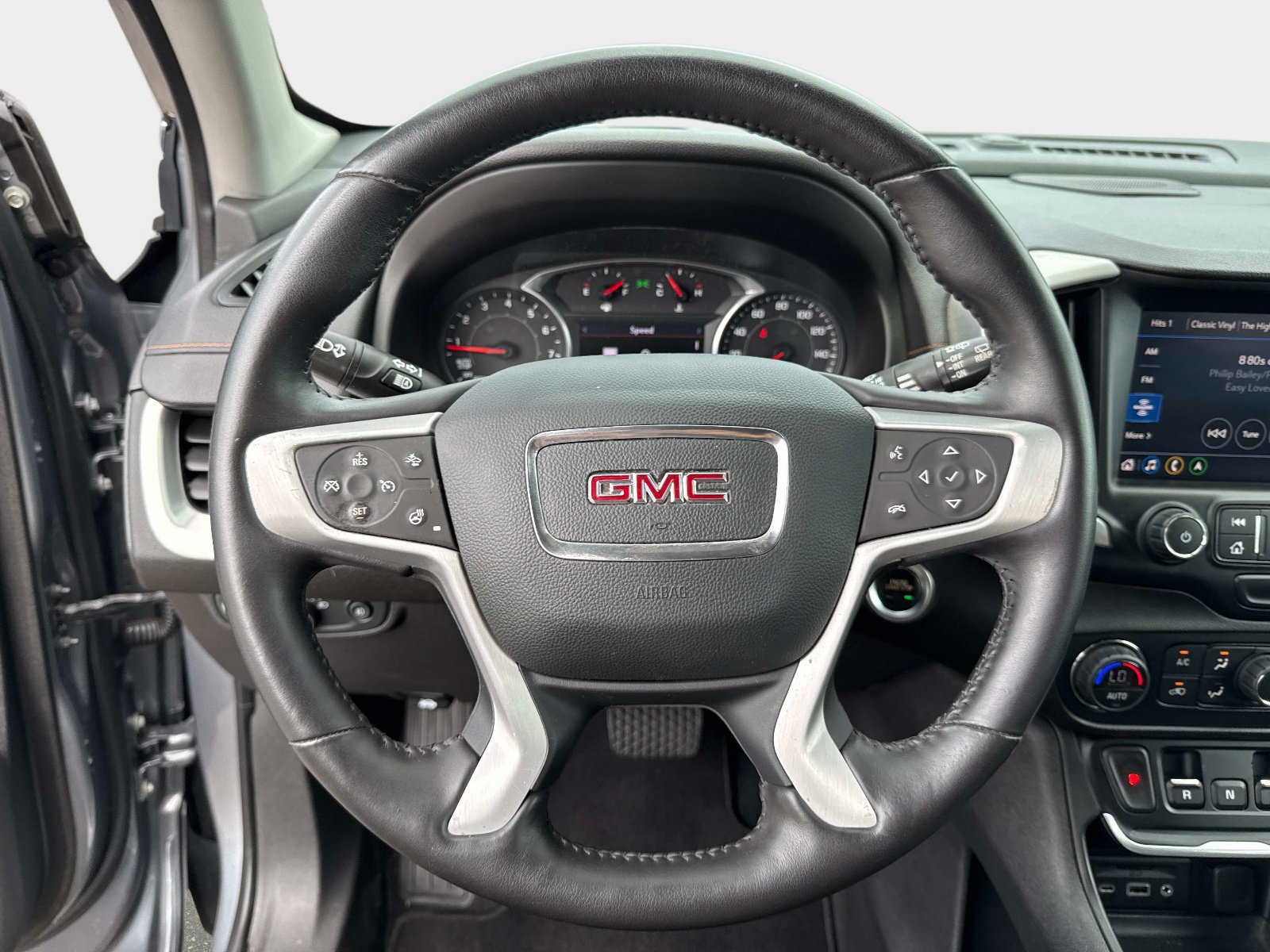 Used 2020 GMC Terrain SLT w/ Preferred Package AWD/4WD image 27
