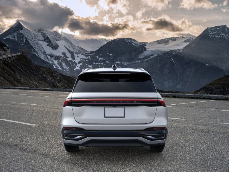 New 2026 Lincoln Nautilus Black Label image 5