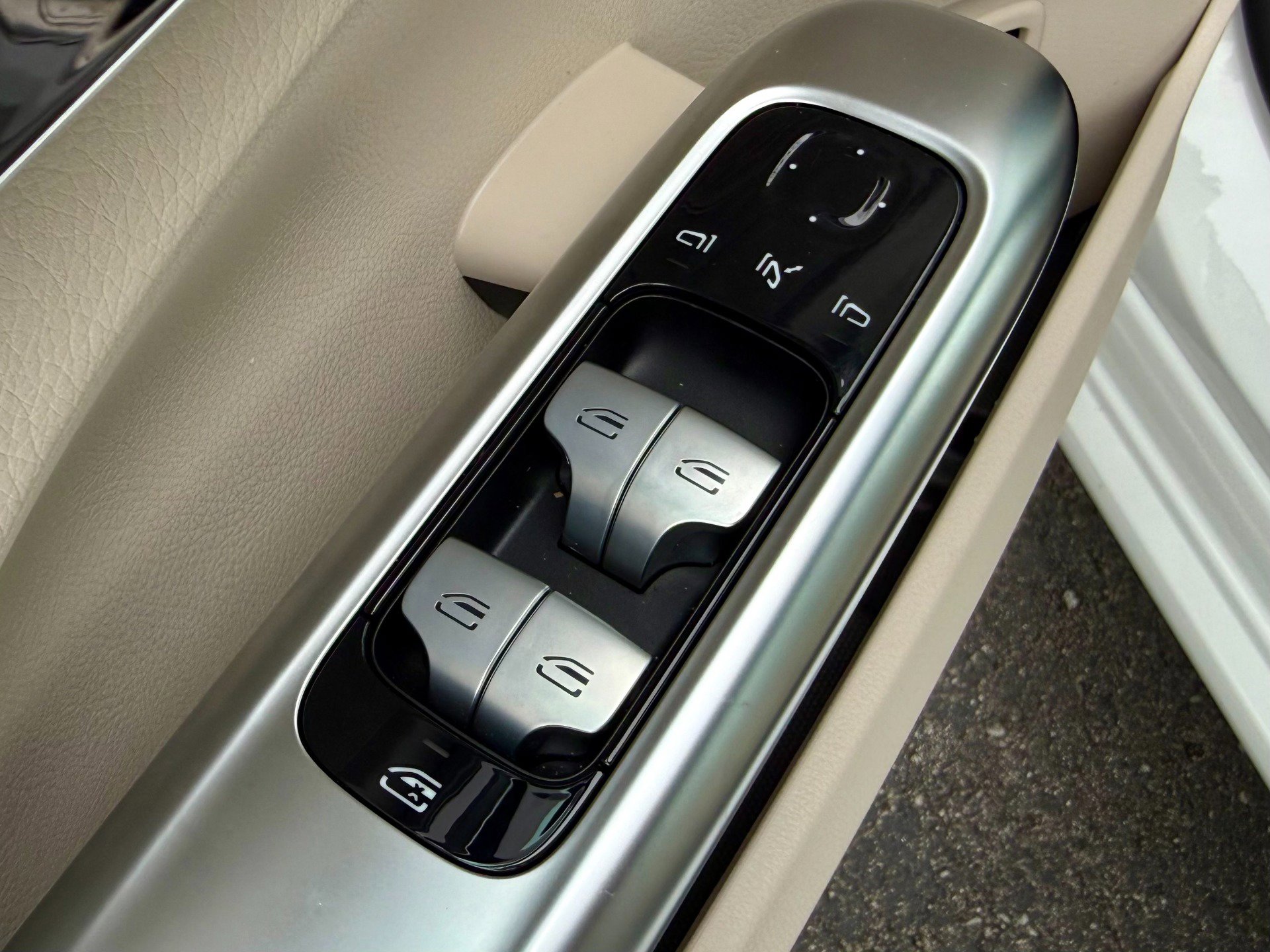 Used 2024 Mercedes-Benz C 300 Sedan image 72