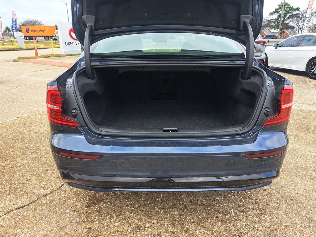 Used 2024 Volvo S60 B5 Core image 25