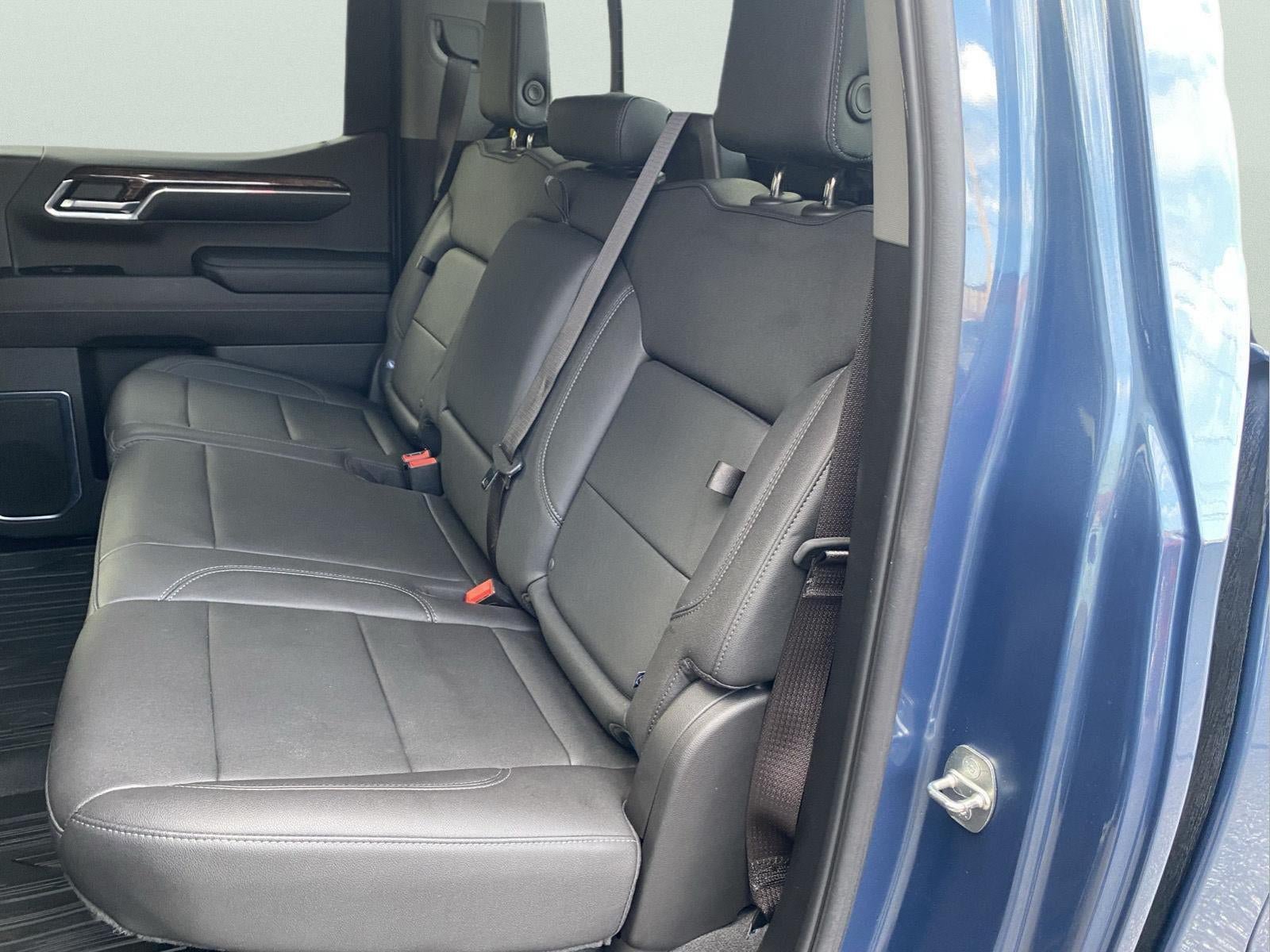 Used 2024 GMC Sierra 1500 Elevation w/ Elevation Premium Package AWD/4WD image 32