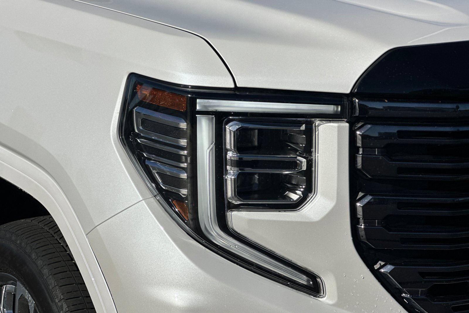 Used 2025 GMC Sierra 1500 Denali Ultimate AWD/4WD image 46