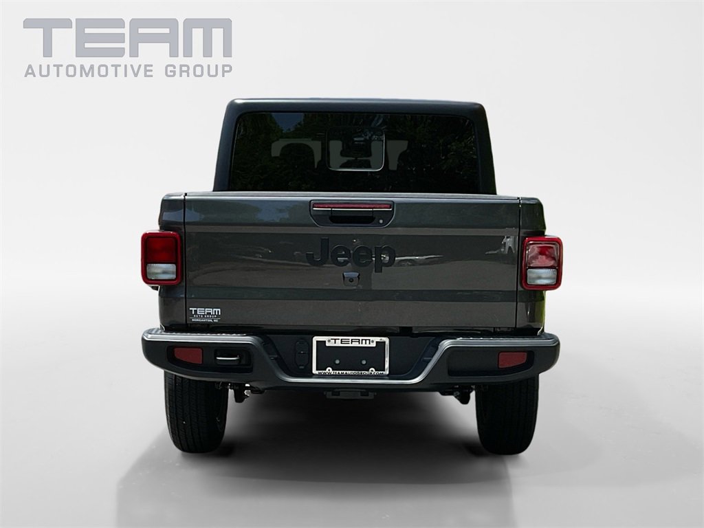 New 2025 Jeep Gladiator Sport image 6