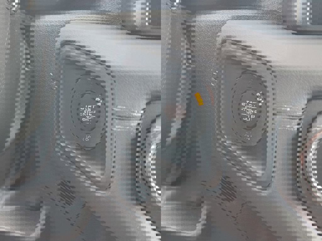 New 2024 Jeep Wrangler Sahara w/ Technology Group image 19