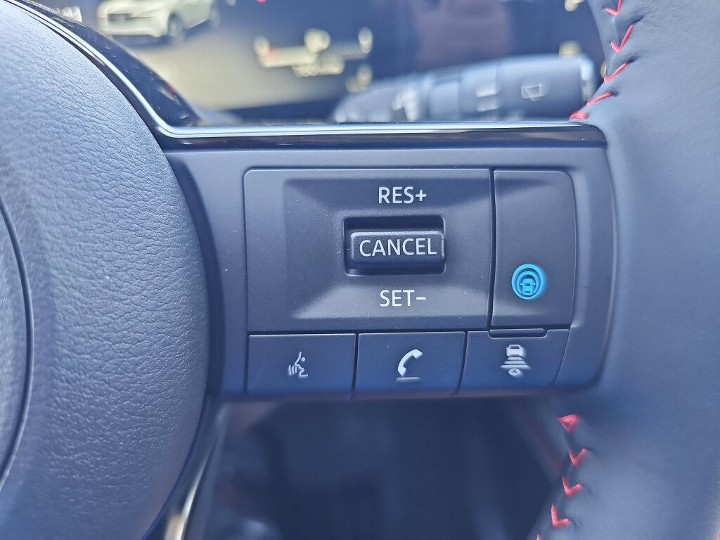 New 2026 Nissan Kicks SR image 8