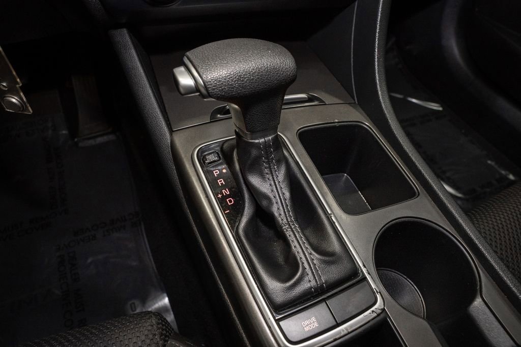 Used 2019 Kia Optima LX image 15