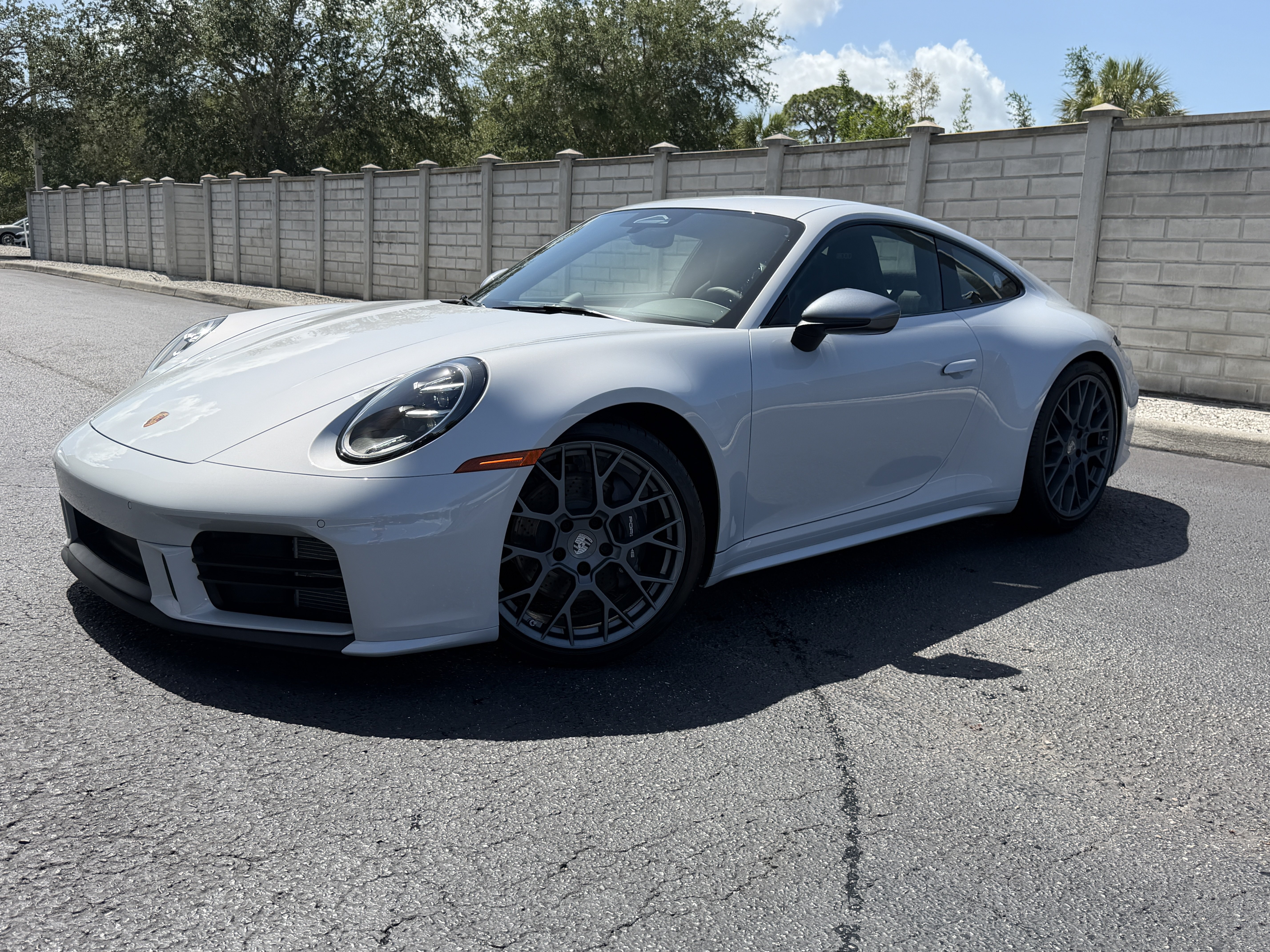 New 2026 Porsche 911 Carrera T RWD image 1