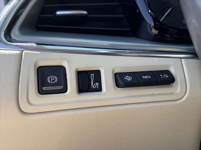 Used 2020 Cadillac XT5 Premium Luxury image 25