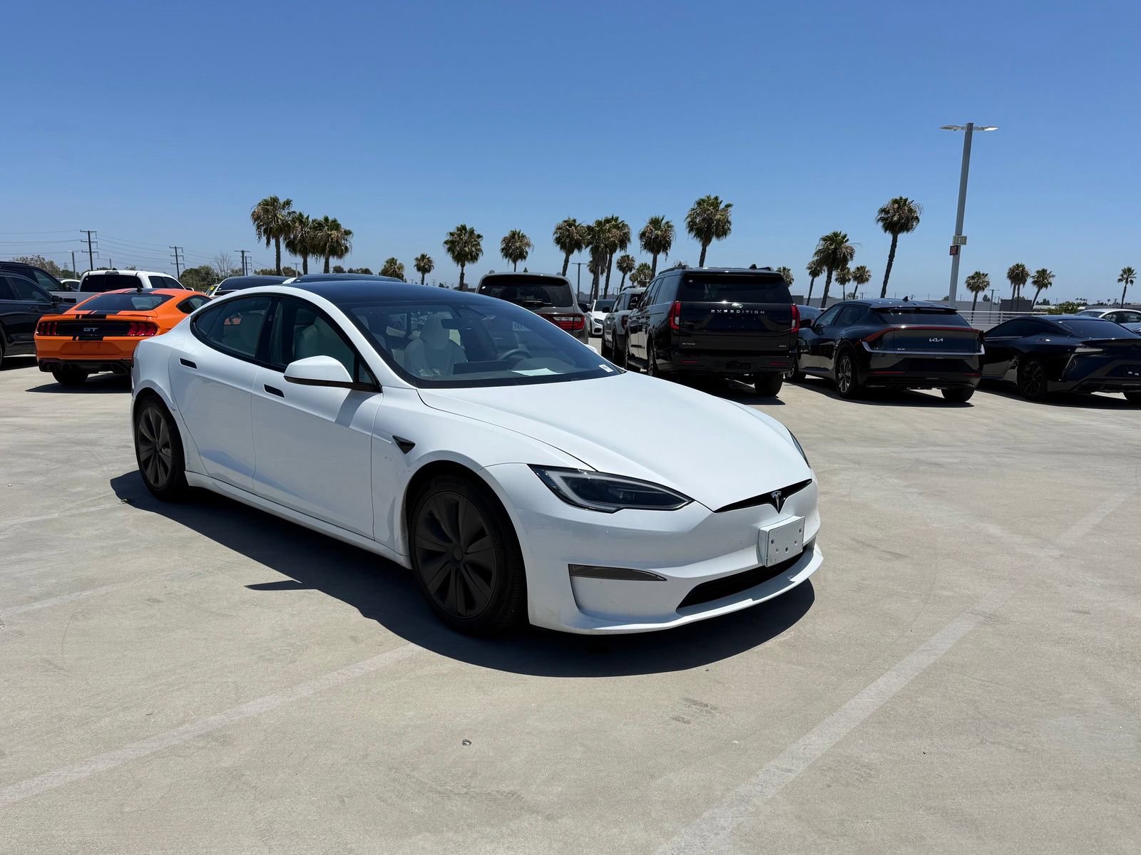 Used 2023 Tesla Model S Standard Range AWD/4WD image 4