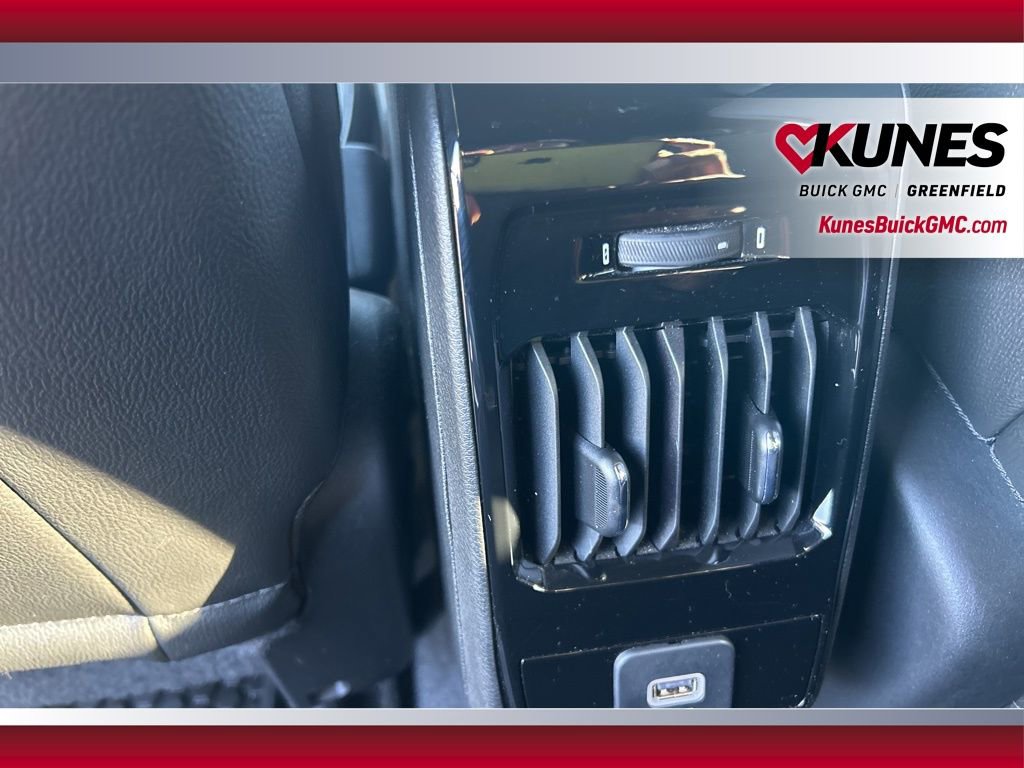 Used 2025 Jeep Compass Trailhawk image 32