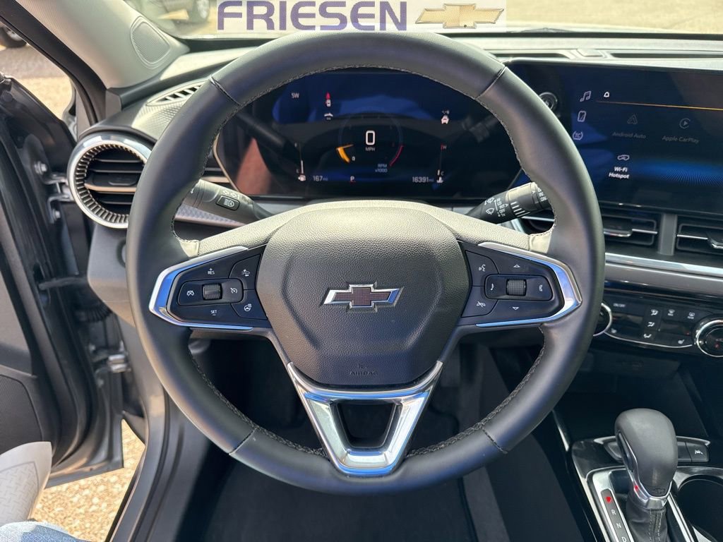 Used 2025 Chevrolet Trax ACTIV w/ Driver Confidence Package image 14