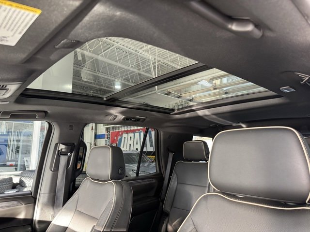Used 2023 GMC Yukon SLT image 9