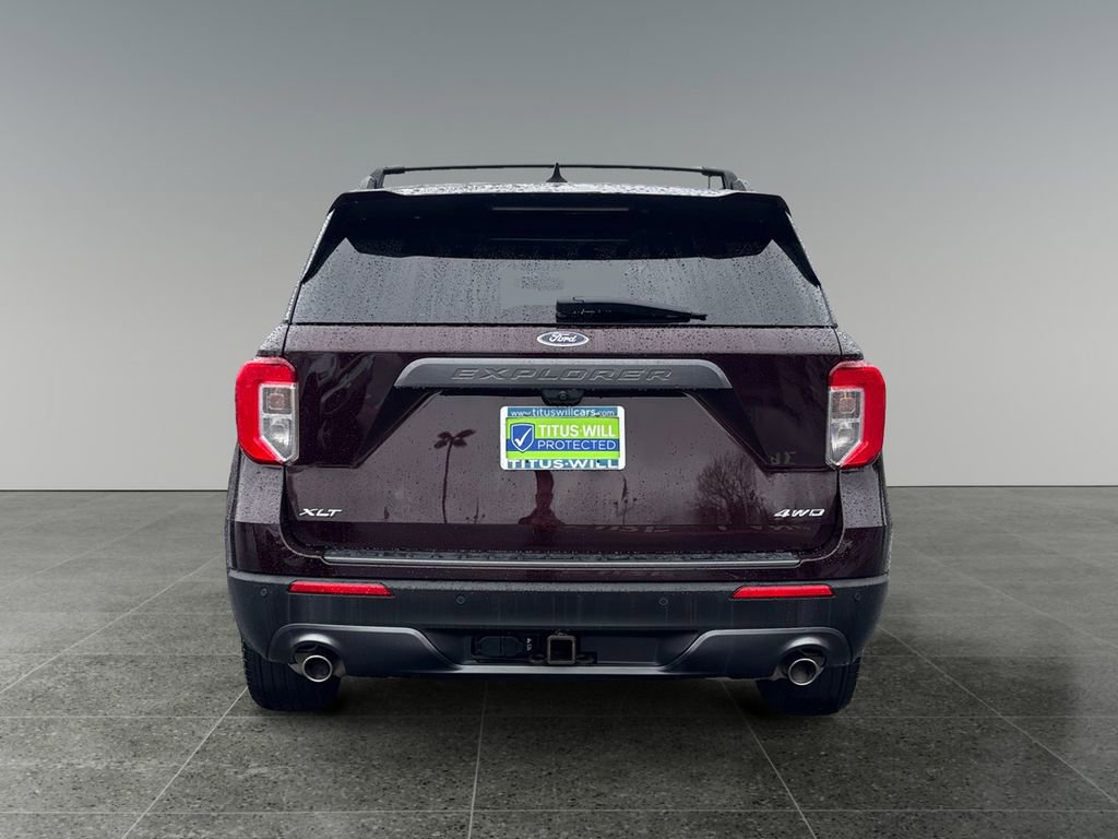 Used 2022 Ford Explorer XLT w/ Equipment Group 202A AWD/4WD image 6